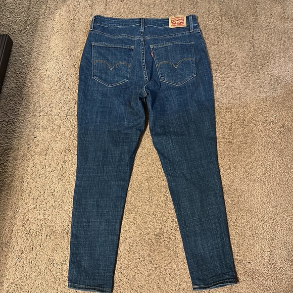 Levis 721 High Rise Skinny Ankle Jeans - Picture 5 of 9